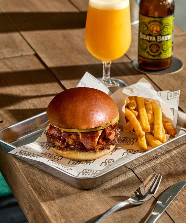 Street Burger by Gordon Ramsay - Lechon burger